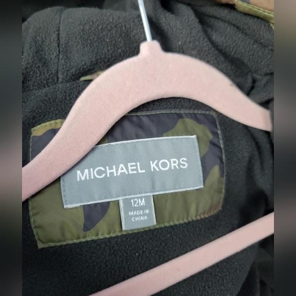 Michael Kors camo baby puffer jacket 18M - Picture 3 of 11